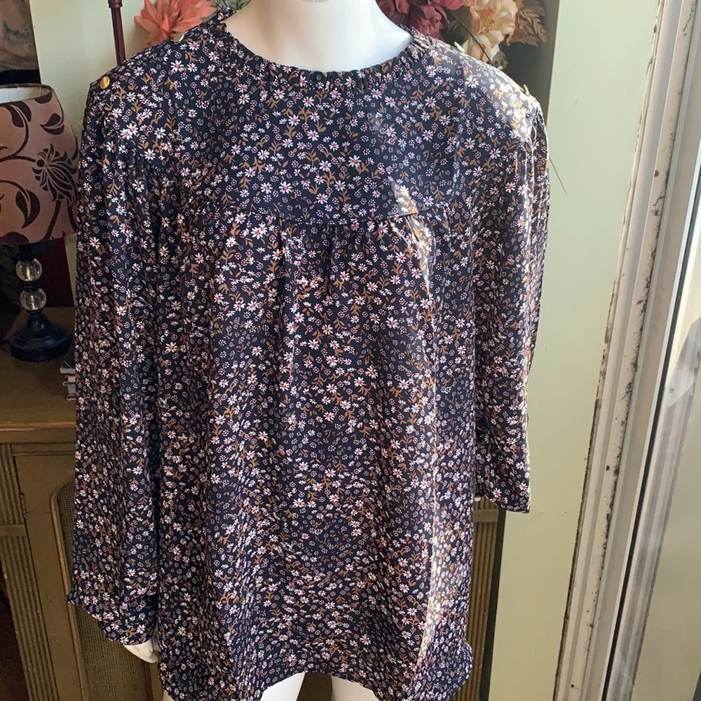 Loft Floral Ruffle Neck Rib Blouse - Picture 2 of 13